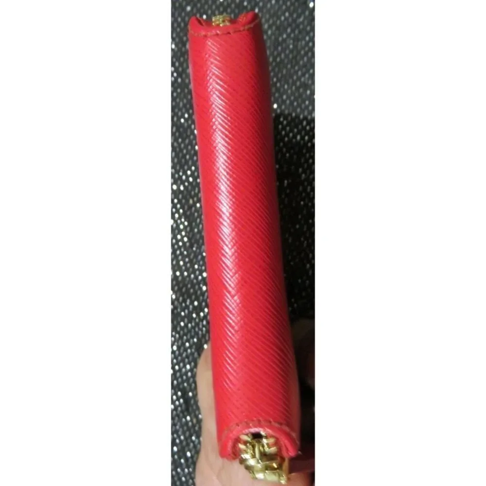 Salvatore Ferragamo Vara Bow Embellished Italian Leather Zip around wallet 100% - Picture 8 of 10